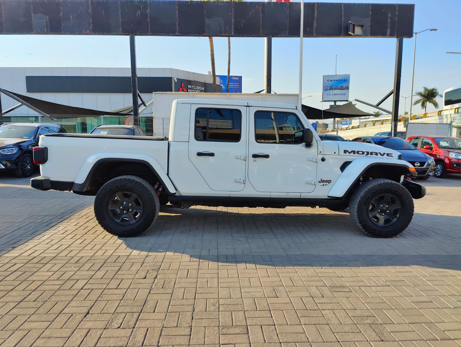 JEEP JT MOJAVE 2022