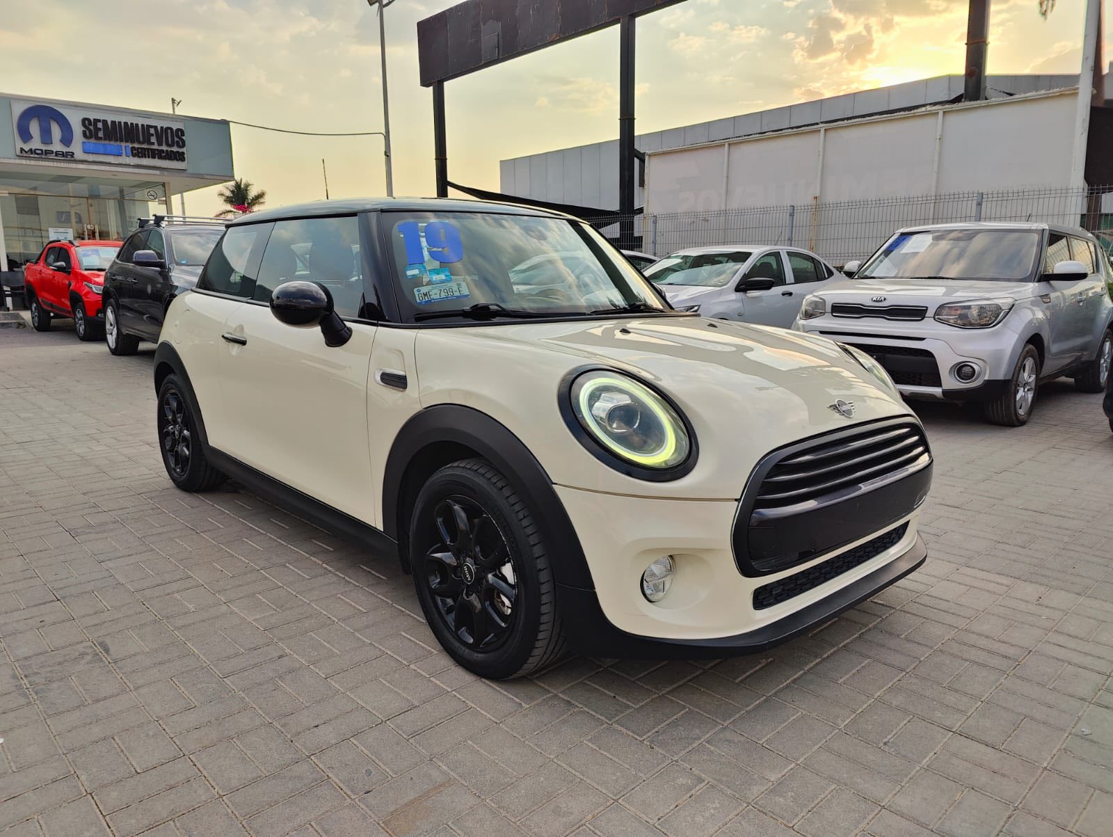 MINI COOPER CHILI AT 2019