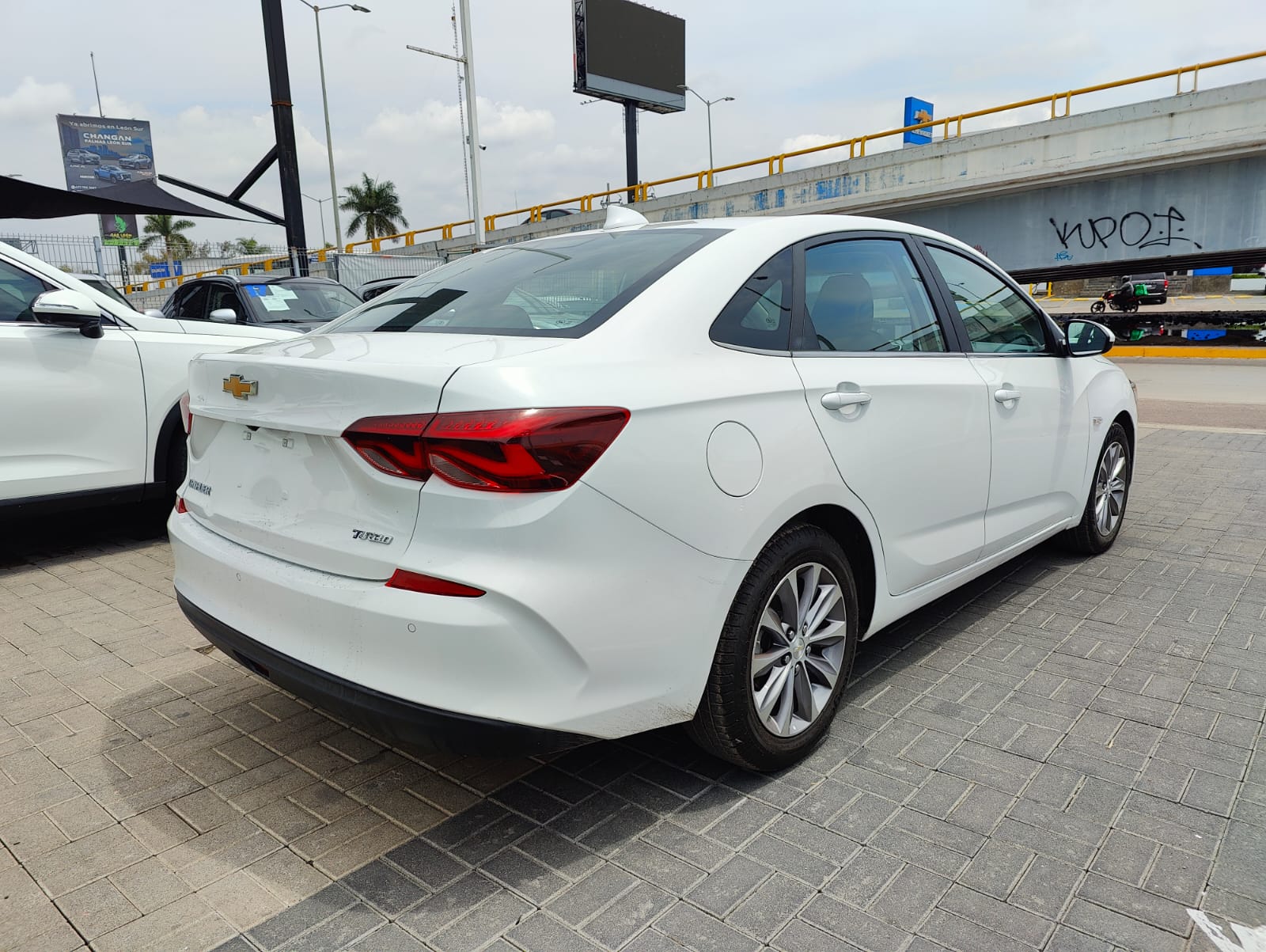 CHEVROLET CAVALIER LT AUT 3 CIL 2023